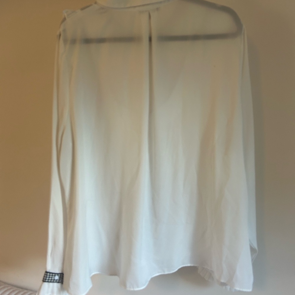 Fashion Nova White Ruffled Blouse - Picture 6 of 7